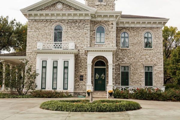 Affton Oakland House - Venue Profile Review, BrideStLouis.com